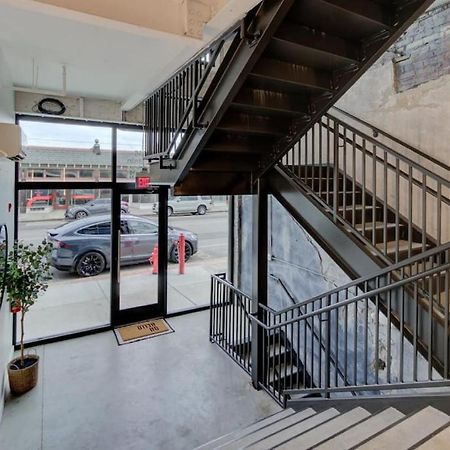 Historic Apartment In Prime Location Memphis Esterno foto