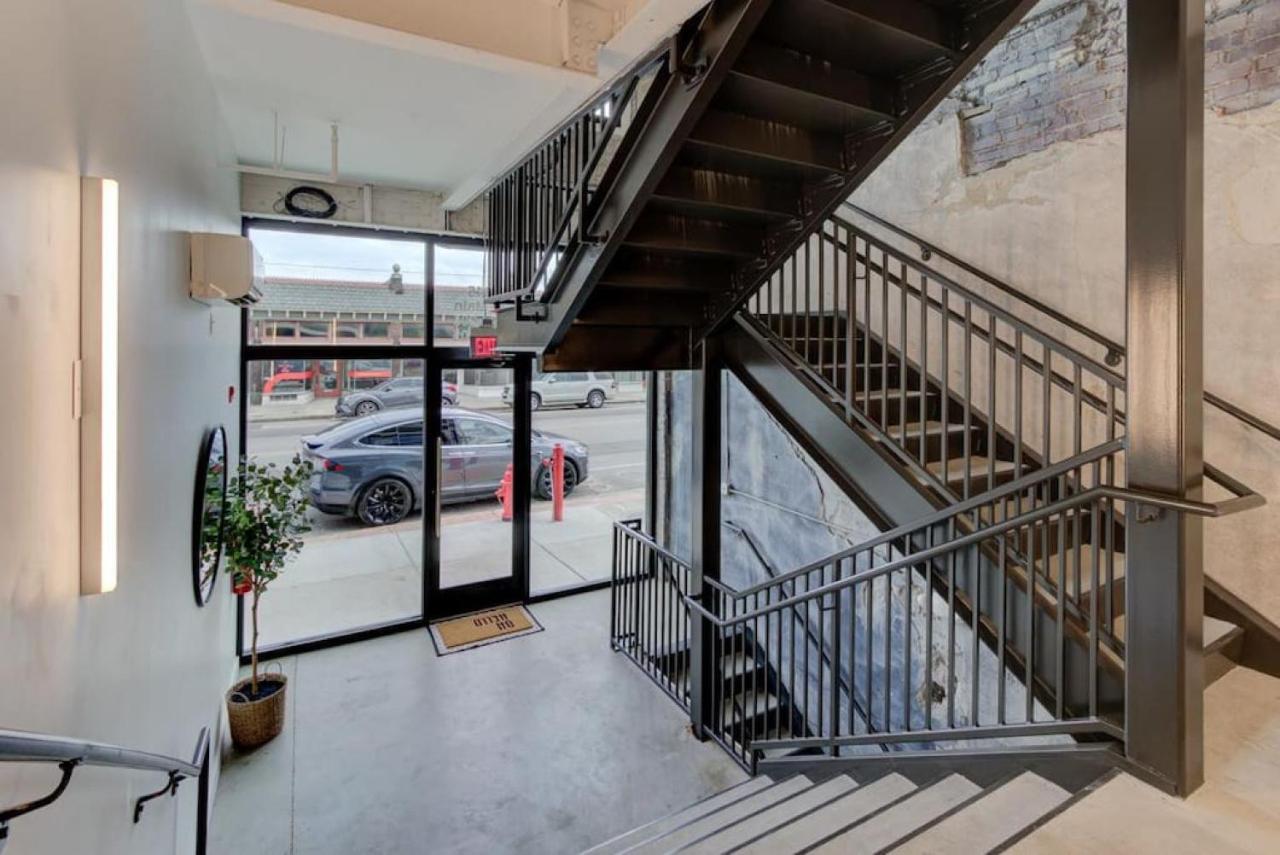 Historic Apartment In Prime Location Memphis Esterno foto