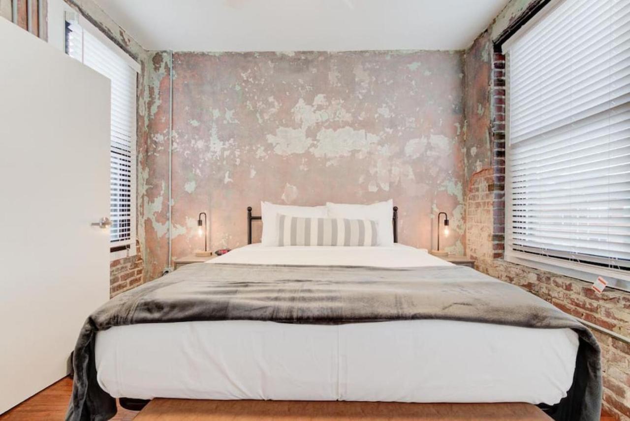 Historic Apartment In Prime Location Memphis Esterno foto