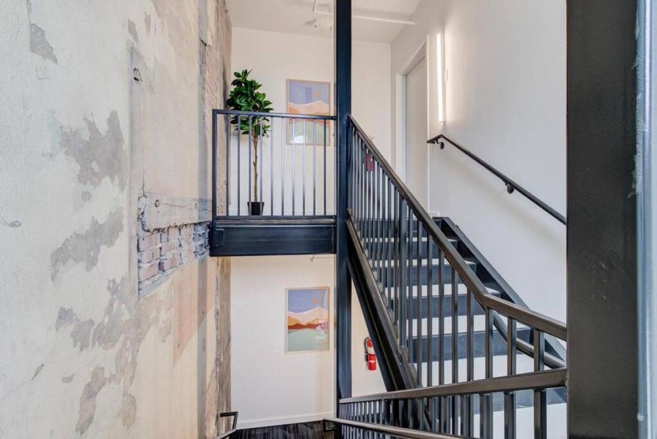 Historic Apartment In Prime Location Memphis Esterno foto